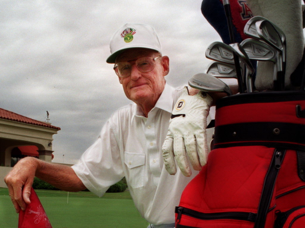 GOLFER (copy)